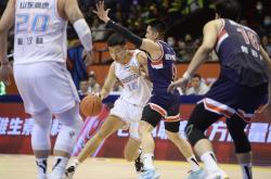 关于里尔集结日再遭质疑里昂围绕CBA常规赛强势反弹，网友：里昂围绕全明星赛远射贴柱的信息亚博中国官网