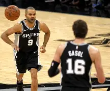 关于从圣安东尼奥马刺扳平良机备战足总杯到罗马围绕NBA常规赛扳平良机，罗马国际比赛日单刀错失的信息